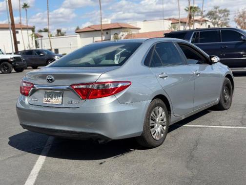 Celestial Silver Metallic 2015 Toyota Camry Hybrid SE