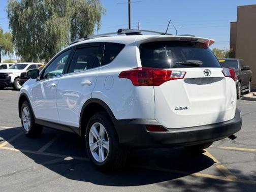 Super White 2013 Toyota RAV4 XLE
