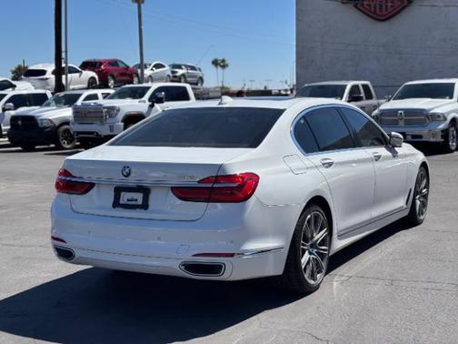 White 2018 BMW 740 i