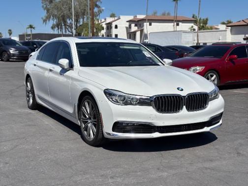 White 2018 BMW 740 i