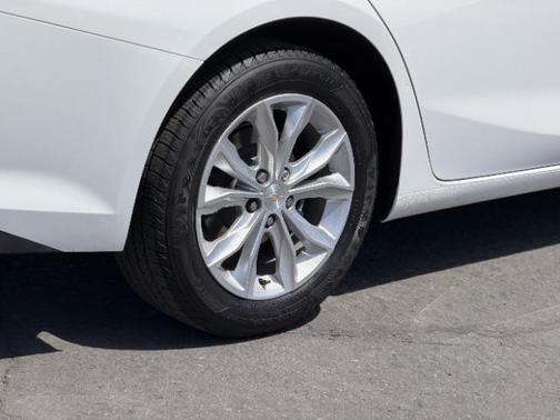 Summit White 2020 Chevrolet Malibu FWD LT