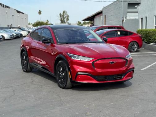 2022 Ford Mustang Mach-E California Route 1