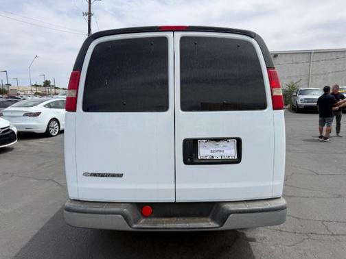Summit White 2014 Chevrolet Express 3500 LT