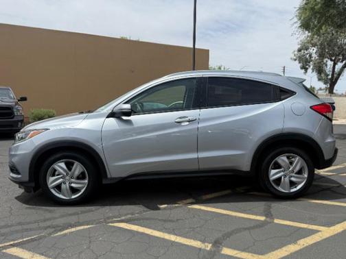 Lunar Silver Metallic 2019 Honda HR-V EX