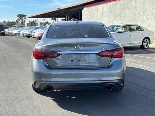 2018 INFINITI Q50 Hybrid Base