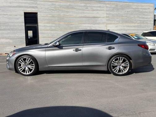 2018 INFINITI Q50 Hybrid Base