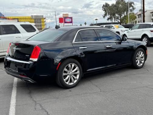 2018 Chrysler 300 Limited