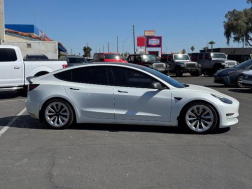 2022 Tesla Model 3 Long Range