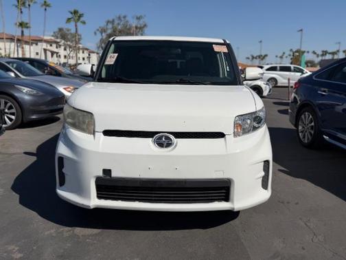 2012 Scion xB Release Series 9.0