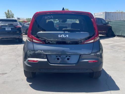 Gravity Gray 2022 Kia Soul LX