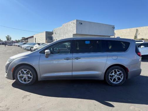 2019 Chrysler Pacifica Touring Plus