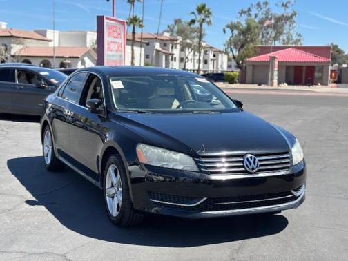Black 2013 Volkswagen Passat 2.5 SE