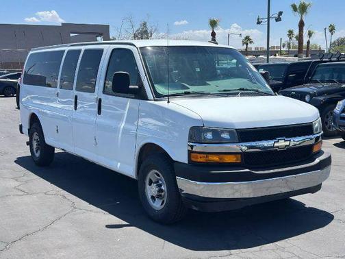 2018 Chevrolet Express 3500 LT