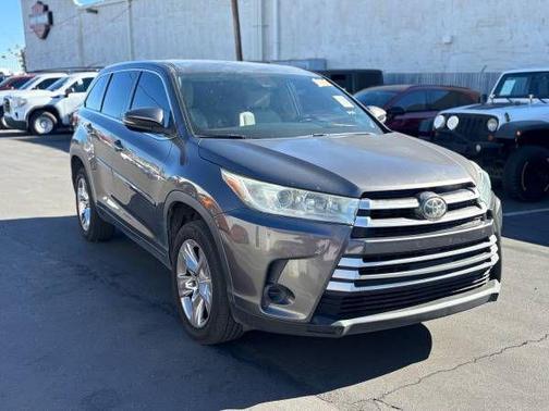 2017 Toyota Highlander LE