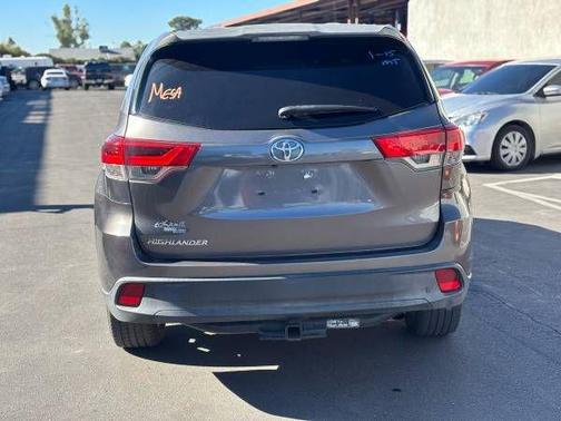 2017 Toyota Highlander LE
