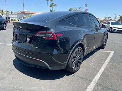 2021 Tesla Model Y Standard Range Rear-Wheel Drive
