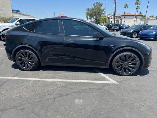 2021 Tesla Model Y Standard Range Rear-Wheel Drive