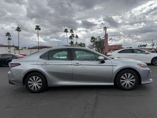 Celestial Silver Metallic 2022 Toyota Camry LE
