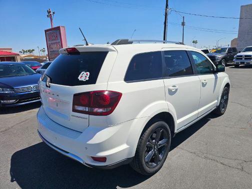 Vice White 2020 Dodge Journey Crossroad