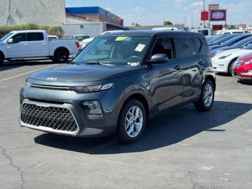 2022 Kia Soul LX