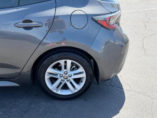 Classic Silver Metallic 2022 Toyota Corolla SE