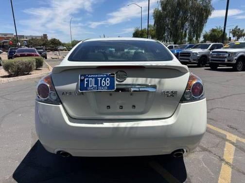 Winter Frost Pearl 2012 Nissan Altima 3.5 SR