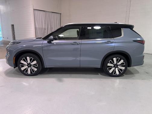 2025 Mitsubishi Outlander SEL