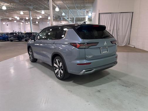 2025 Mitsubishi Outlander SEL