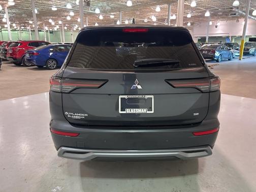 2025 Mitsubishi Outlander SE