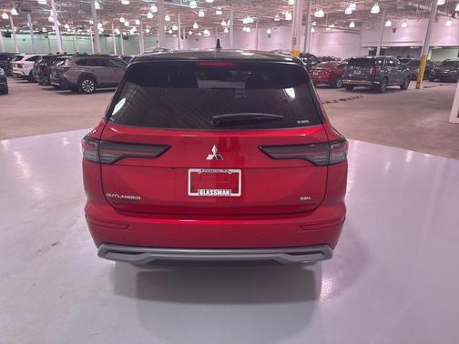 2025 Mitsubishi Outlander SEL