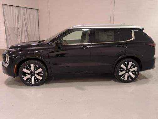 2025 Mitsubishi Outlander Platinum Edition