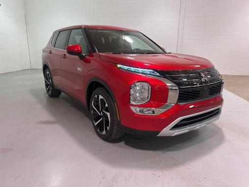 2025 Mitsubishi Outlander PHEV SE