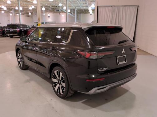2025 Mitsubishi Outlander Platinum Edition