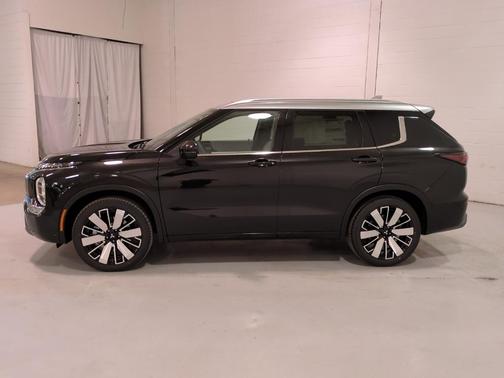 2025 Mitsubishi Outlander Platinum Edition
