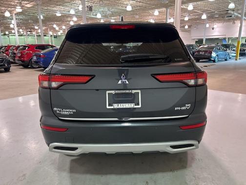 2025 Mitsubishi Outlander PHEV SE