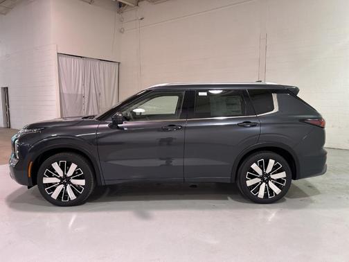 2025 Mitsubishi Outlander SEL
