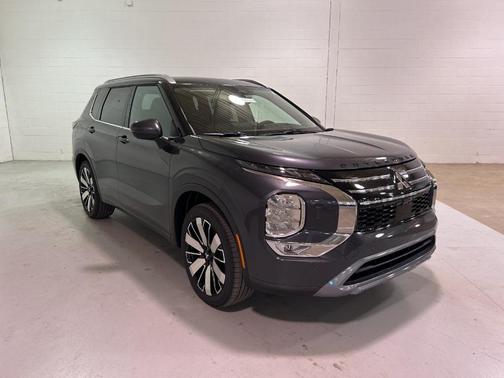 2025 Mitsubishi Outlander SEL