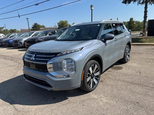 2025 Mitsubishi Outlander Platinum Edition