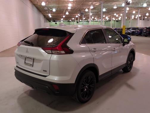 2025 Mitsubishi Eclipse Cross LE