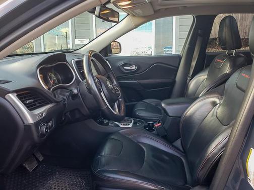 2016 Jeep Cherokee Trailhawk