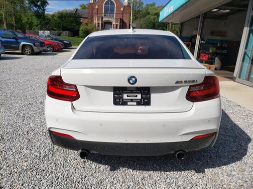 Alpine White 2016 BMW M2 Base
