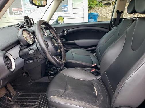 2011 MINI Cooper Base