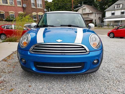 2011 MINI Cooper Base