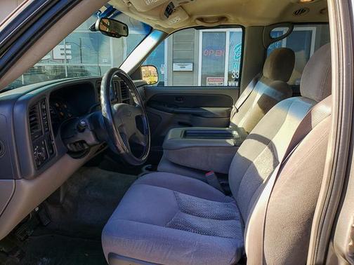 2003 Chevrolet Tahoe LS