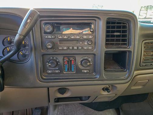 2003 Chevrolet Tahoe LS