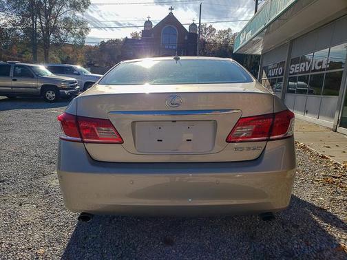 2011 Lexus ES 350 Base