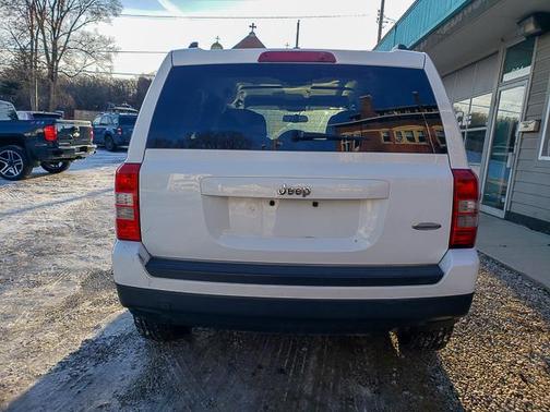 2016 Jeep Patriot Latitude