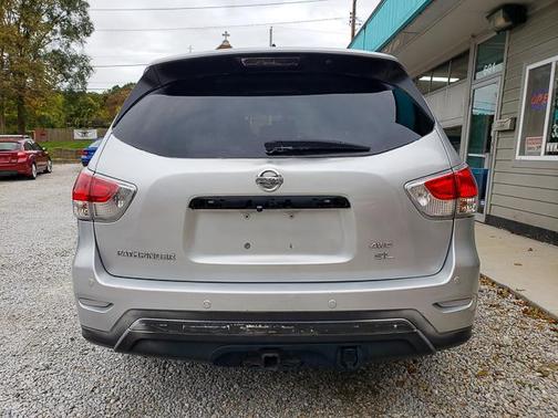 2013 Nissan Pathfinder SL