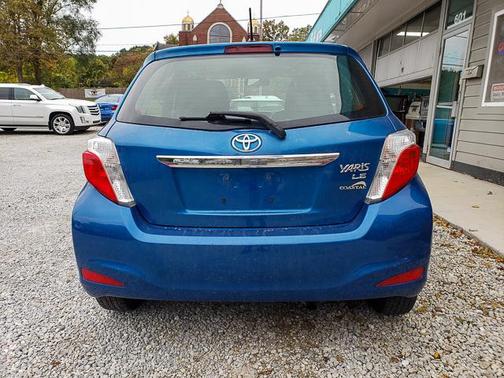 2013 Toyota Yaris LE