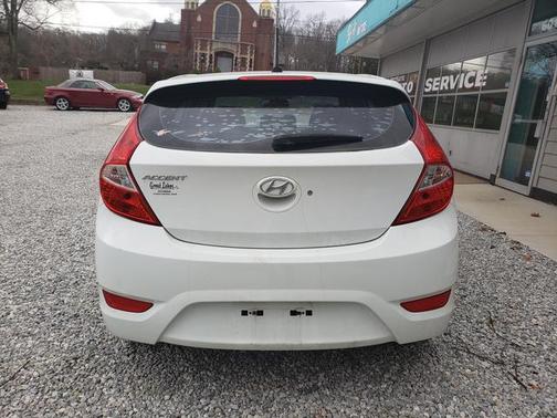 2013 Hyundai Accent SE